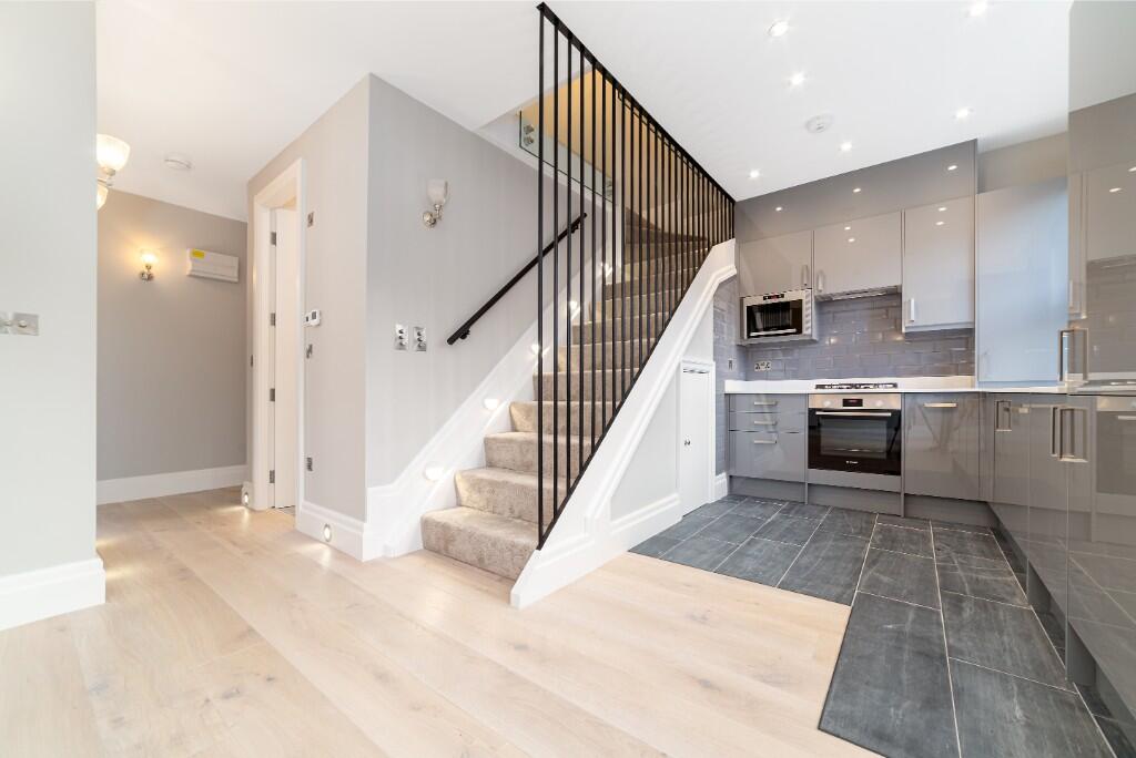 Main image of property: Villiers Road, London, NW2