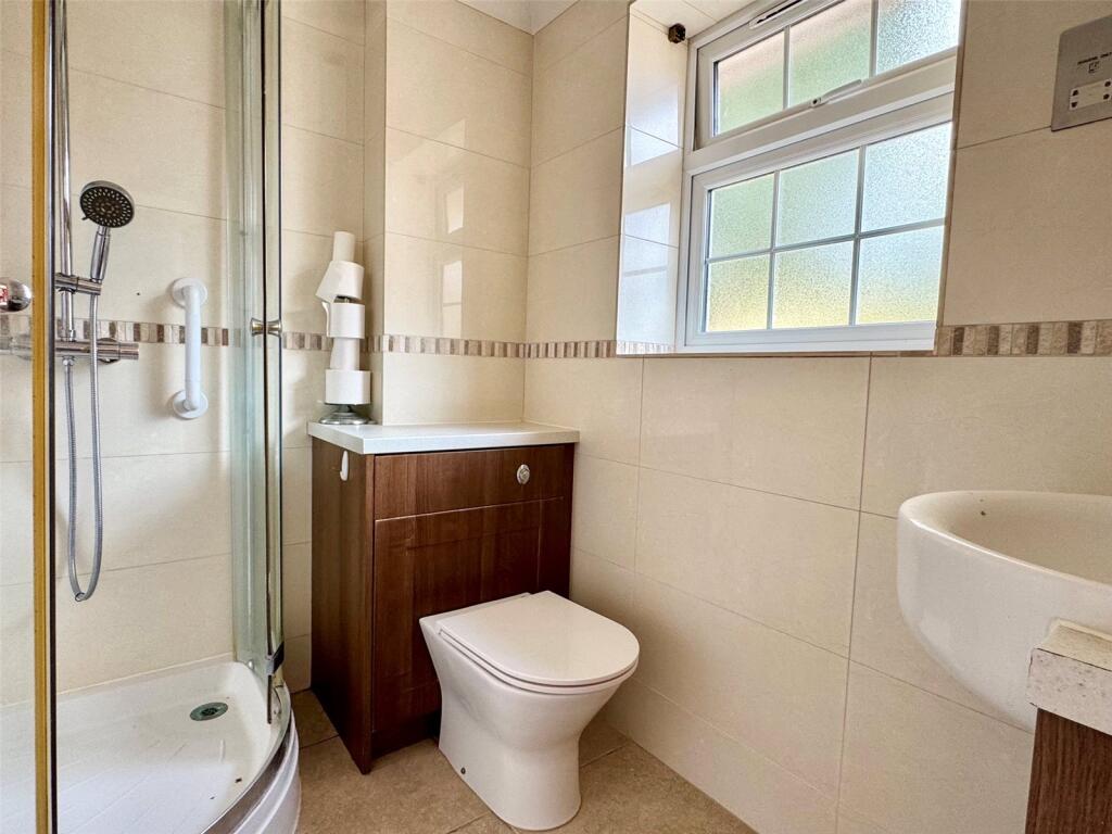 House in New Forest, Old Milton, New Milton - More