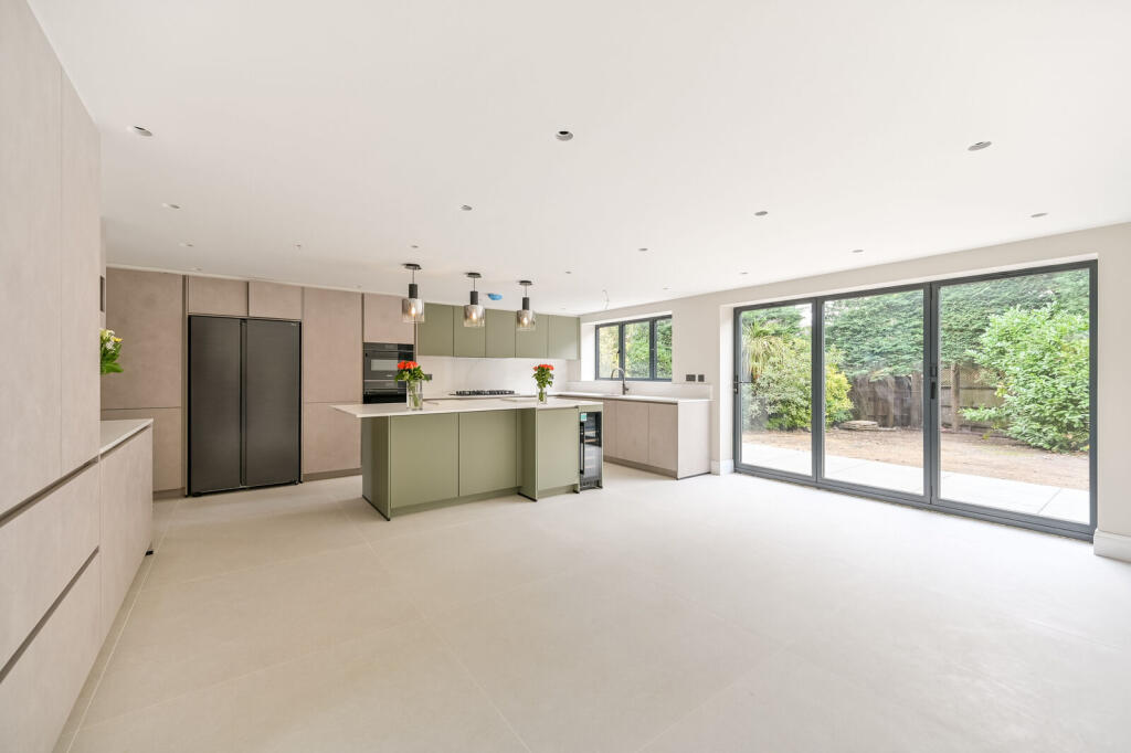 Main image of property: Highgrove Park, Maidenhead, SL6, Maidenhead, SL6