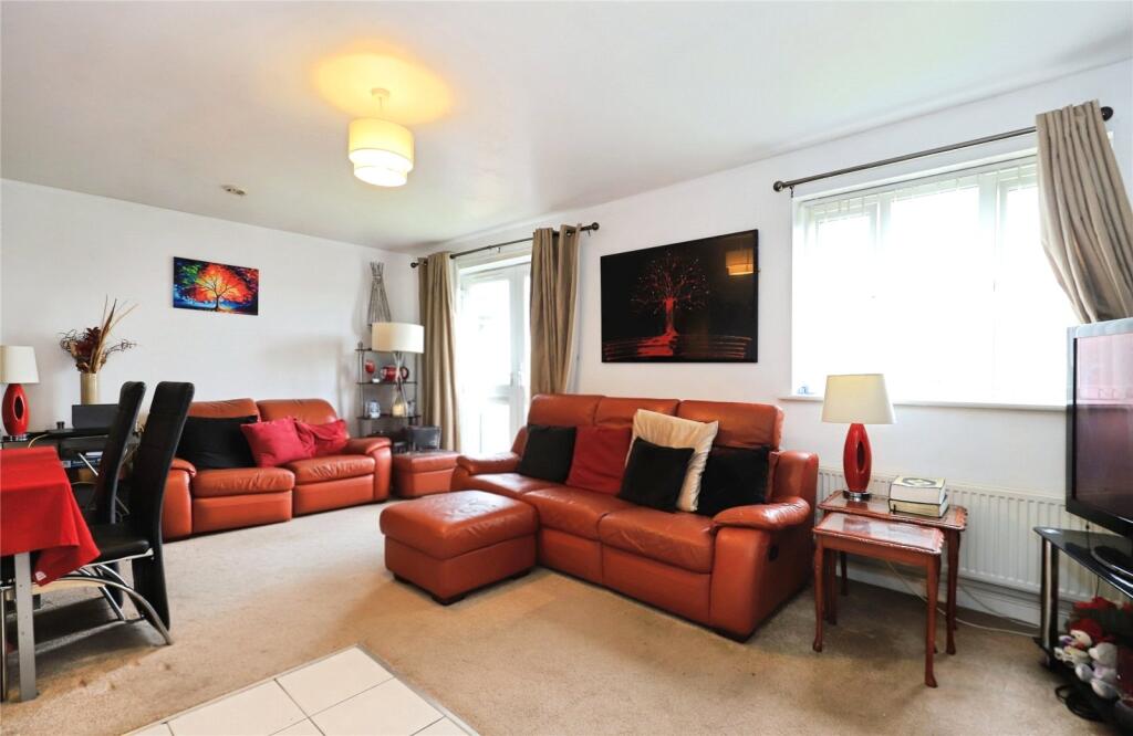 Apartment in Wolverhampton - More