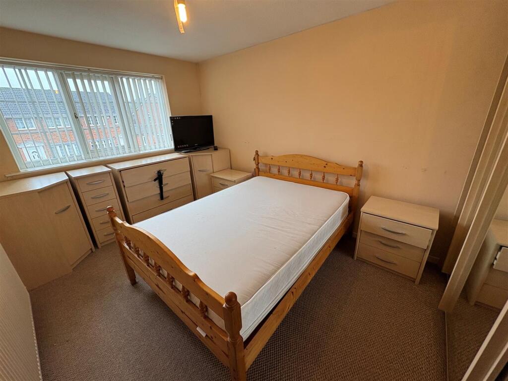 Additional image 9 of Hunters Park Avenue, Clayton, Bradford