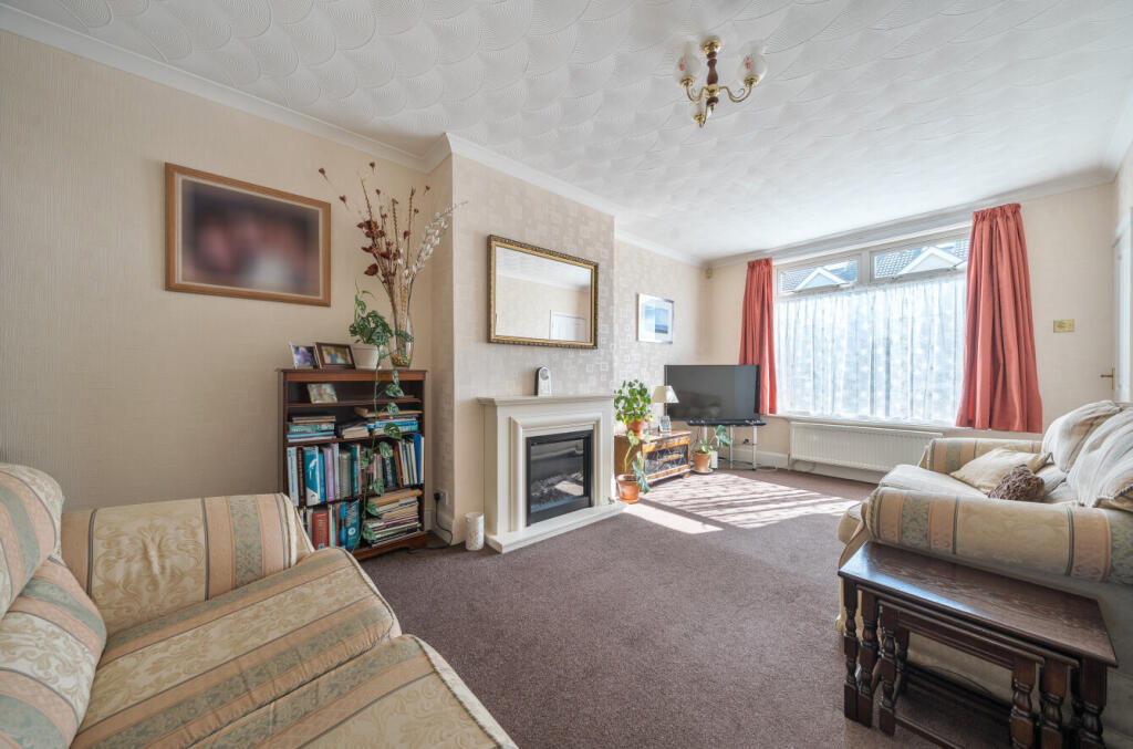 House in Fareham, Hampshire - View 2