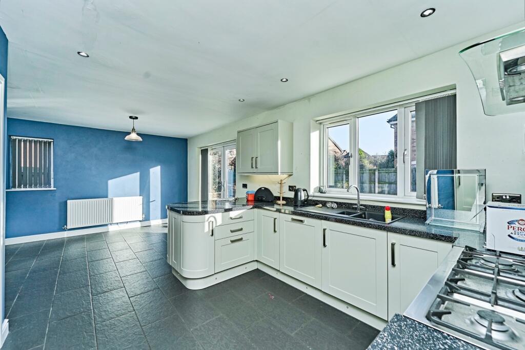 Marlpool Drive, Pelsall, Walsall, West Midlands, WS3 photo 4