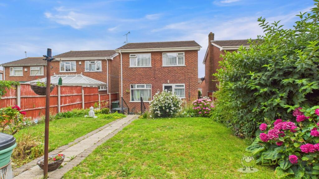 6 Raleigh Terrace, Doncaster photo 2