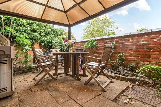 Harpsden Road, Henley-On-Thames - View 4