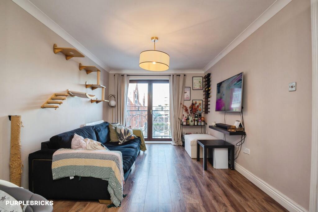 Apartment in Cardiff - More