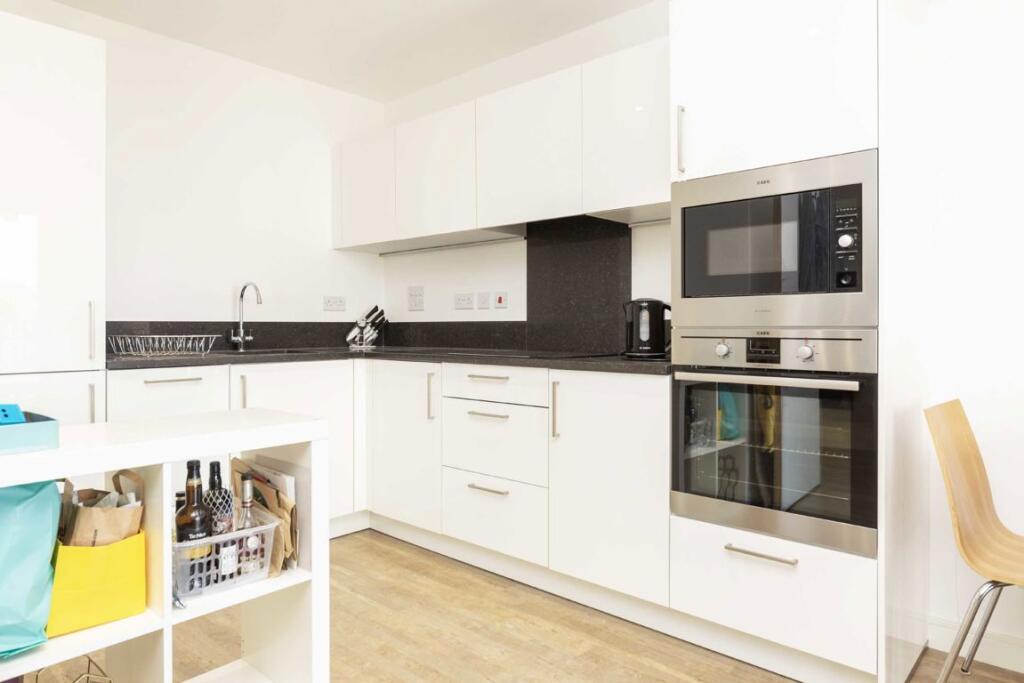 Apartment in London - View 4