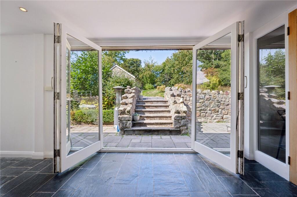 Mynydd Bodafon, Llannerch-y-Medd, Anglesey, LL71 photo 4