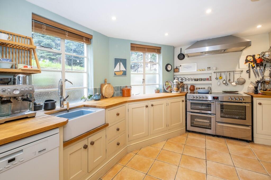 Main image of property: Crooked Billet London SW19