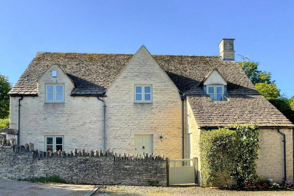 Main image of property: Burford, Oxfordshire