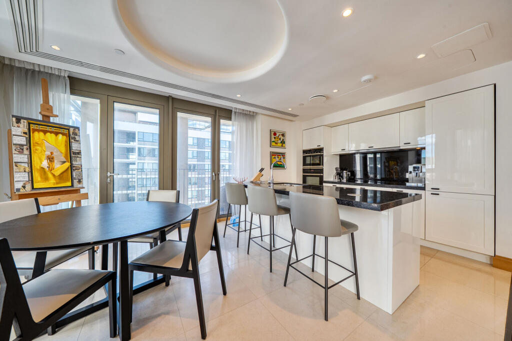 Apartment in London - View 3