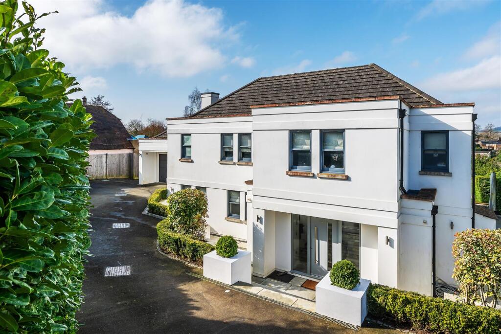 Main image of property: Quarry Close, Oxted