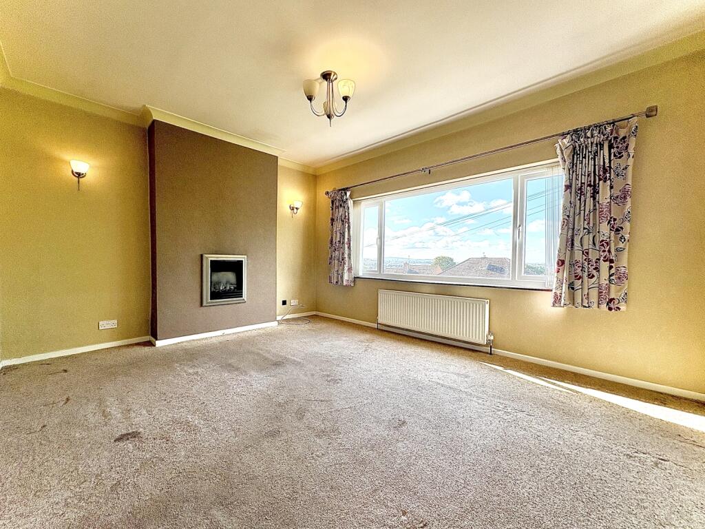 House in Dudley, West Midlands - View 4