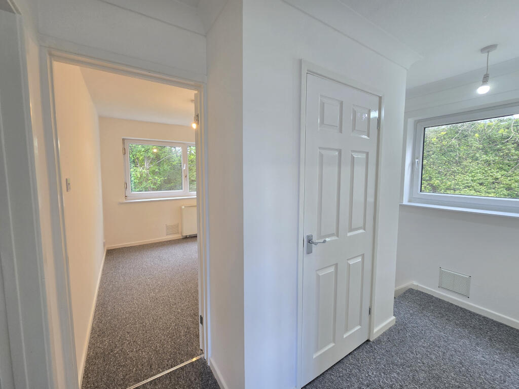 Apartment in Barry, Cadoxton - View 5