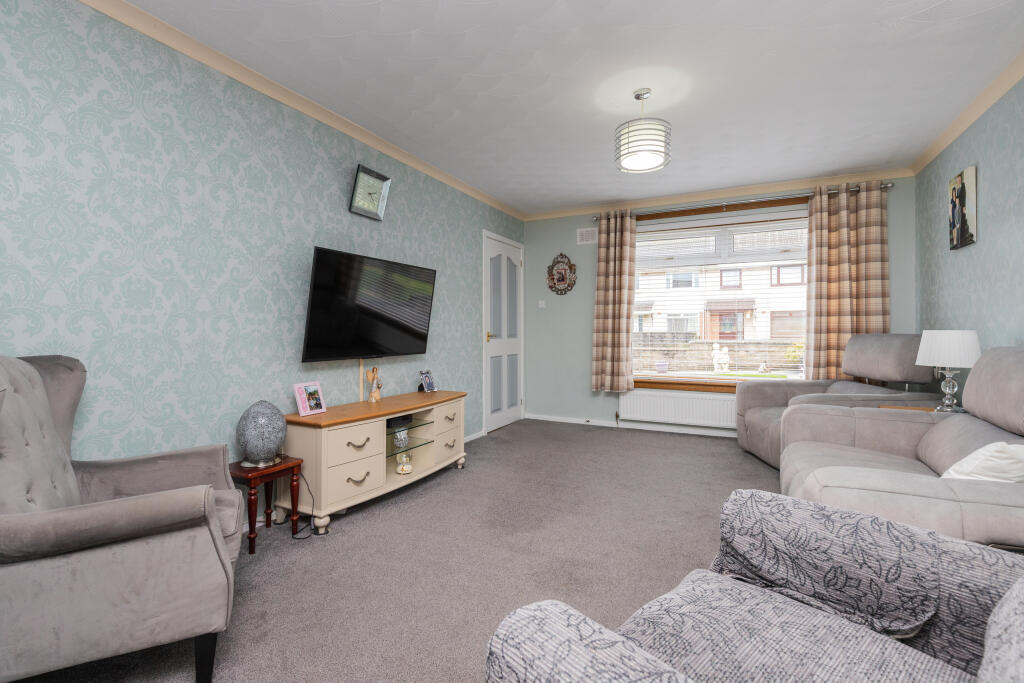 Traquair Avenue, Paisley photo 3