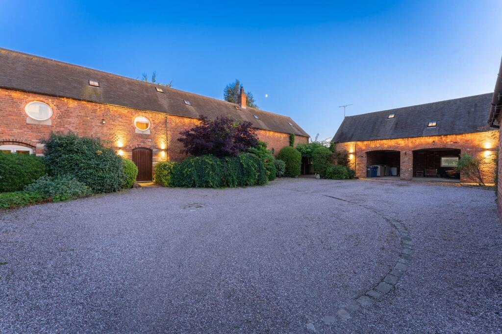 4-bed detached on Hayloft, Heighley Lane, Betley, CW3 9AZ, £1,195,000