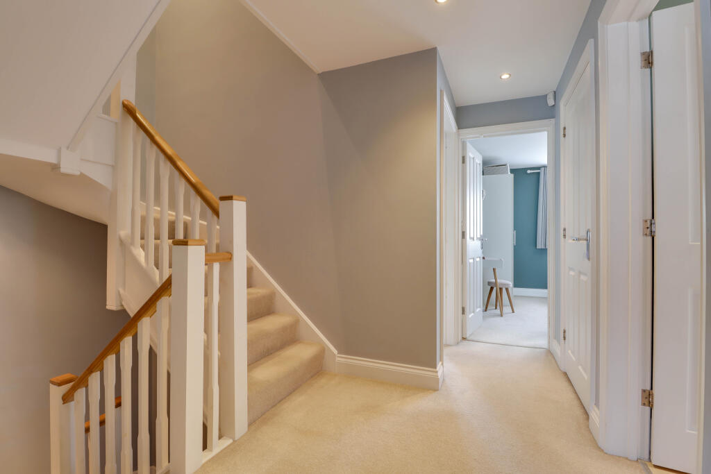 Additional image 17 of Pipers Avenue, Harpenden, Hertfordshire, AL5