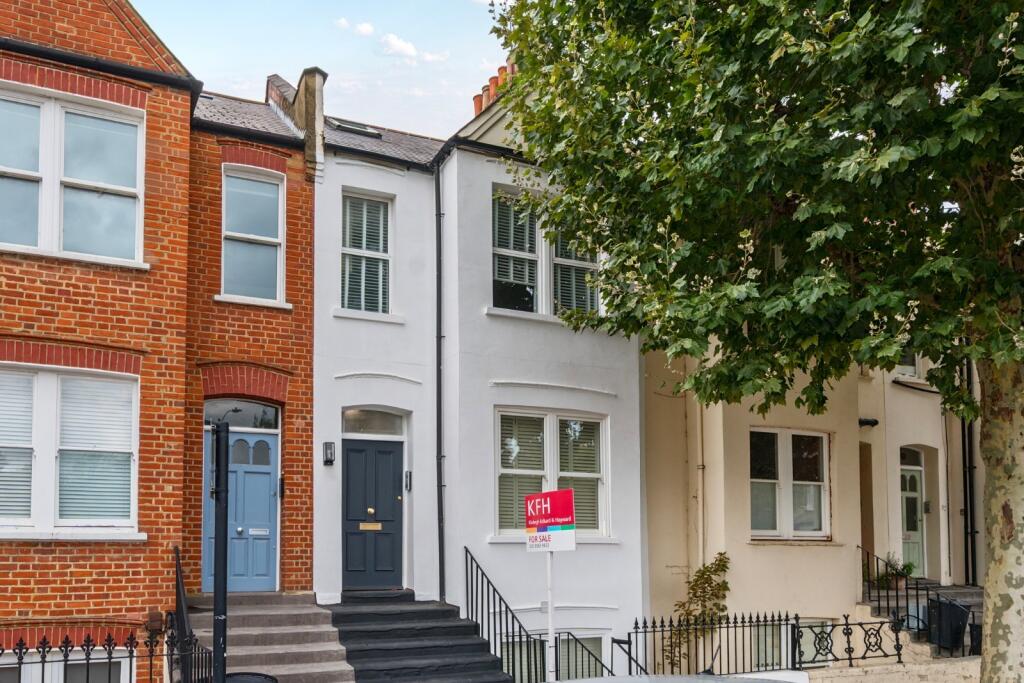 Apartment in London - More
