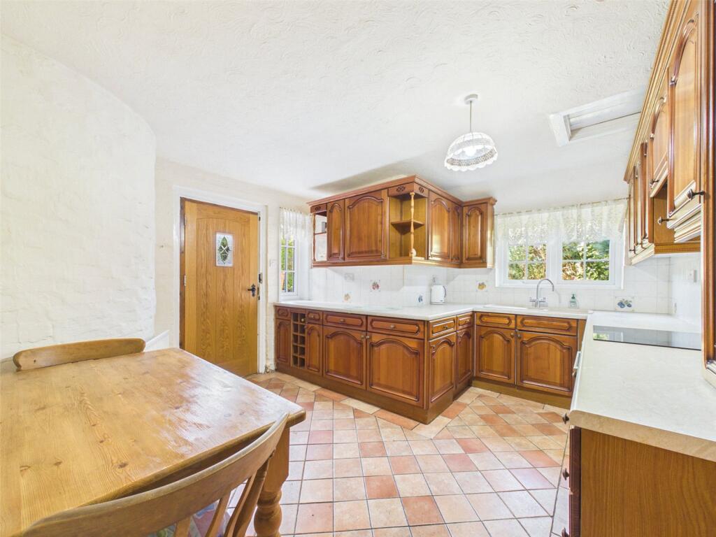 House in New Forest, Sopley - View 5