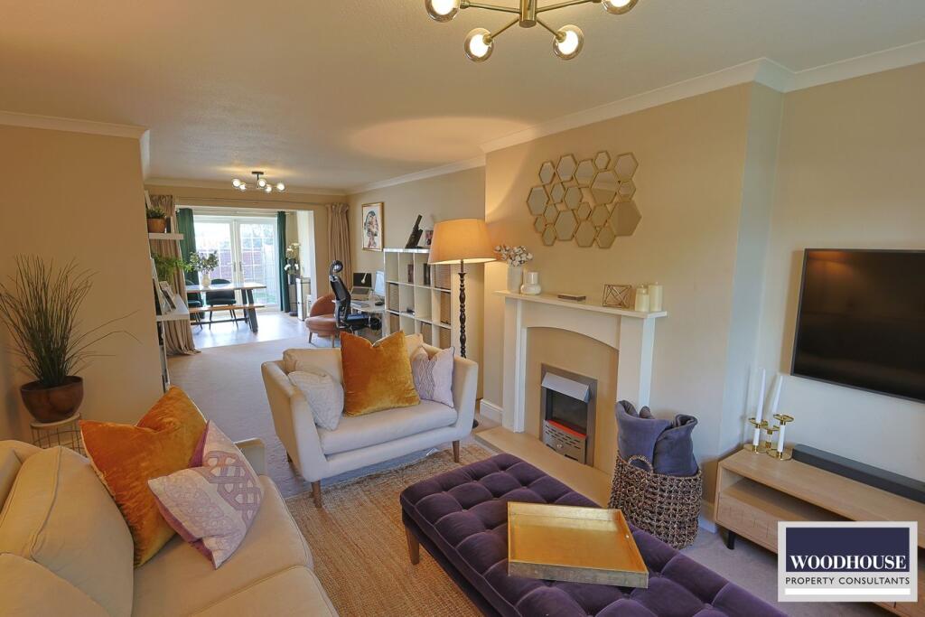 House in Enfield - View 4