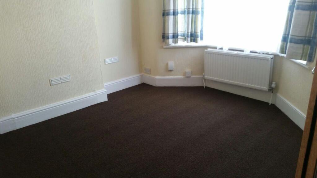 Henley Road, Edmonton, N18 photo 3