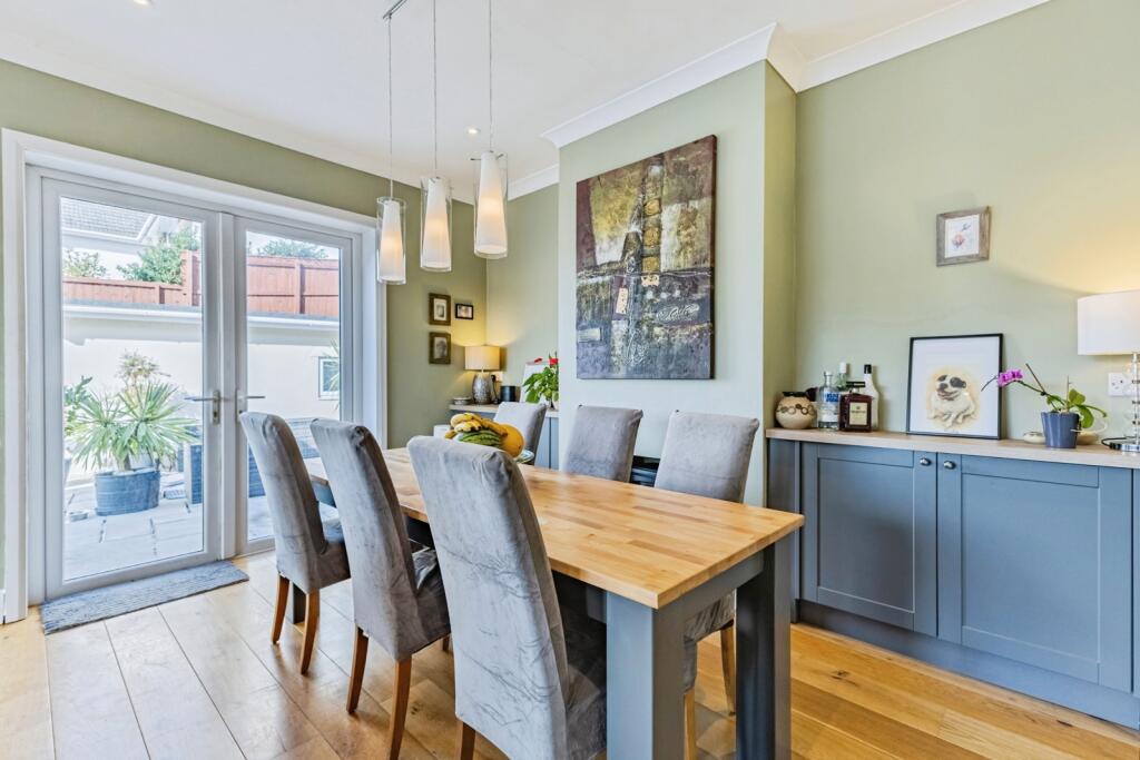 House in Teignbridge, Newton Abbot - More