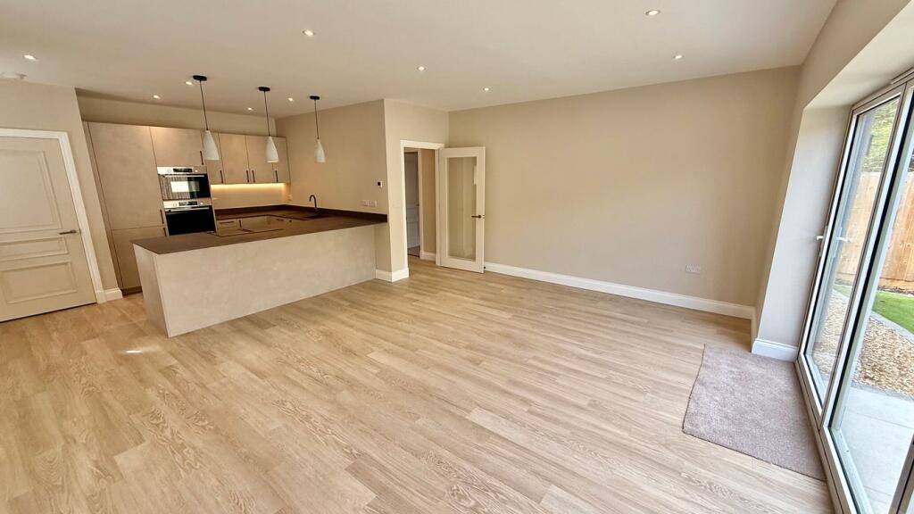 House in New Forest, Lymington and Pennington - View 4