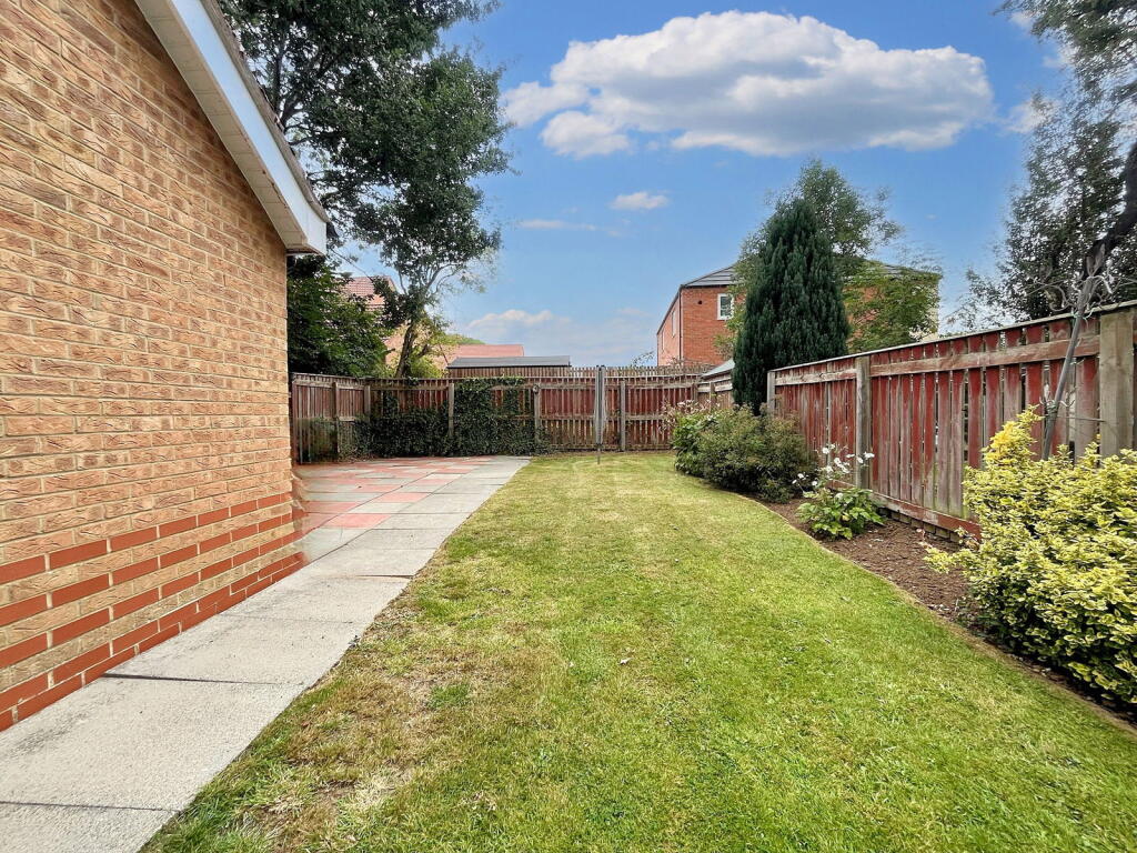 Jackson Drive, Stokesley photo 2