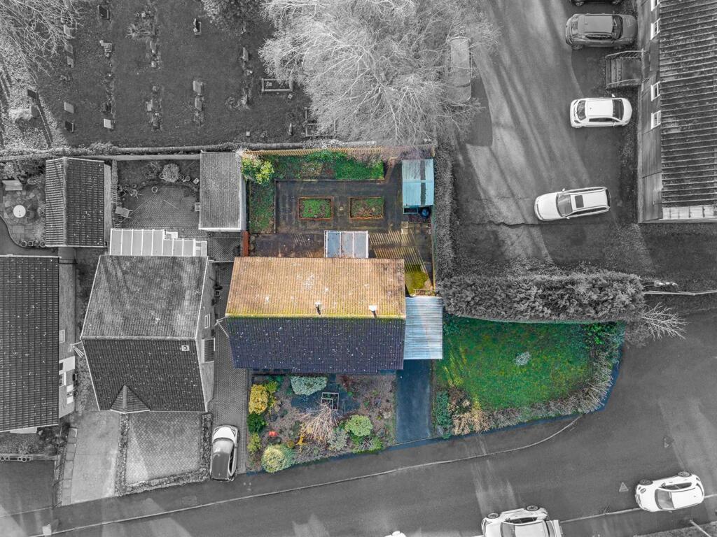House in North East Derbyshire, Calow - View 2