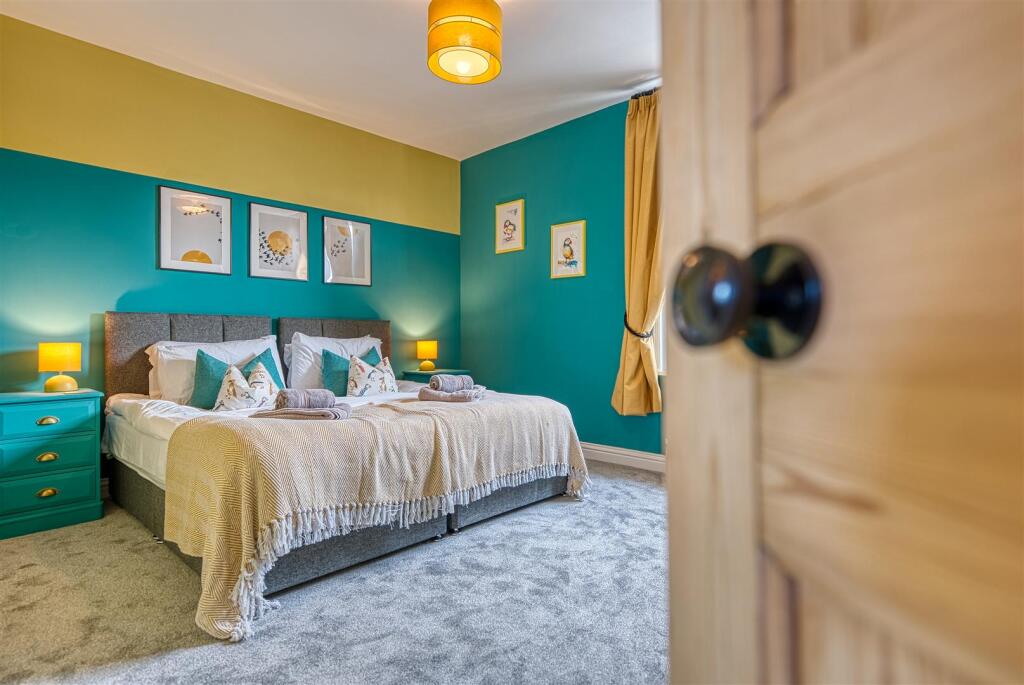 House in Portsmouth - View 5