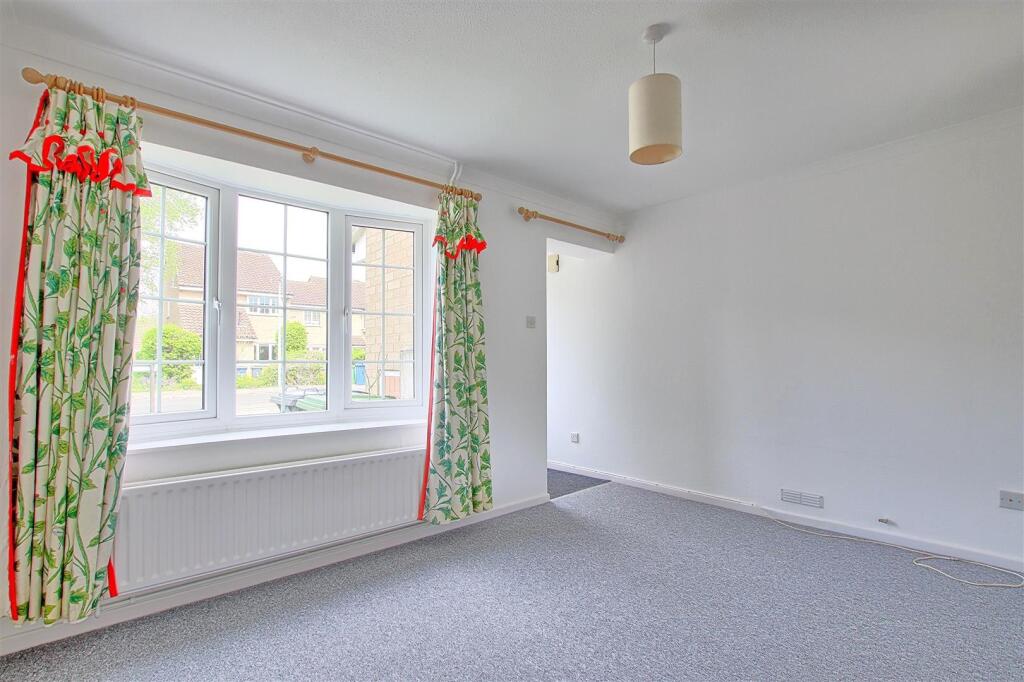 House in Cambridge, Cherry Hinton - View 4