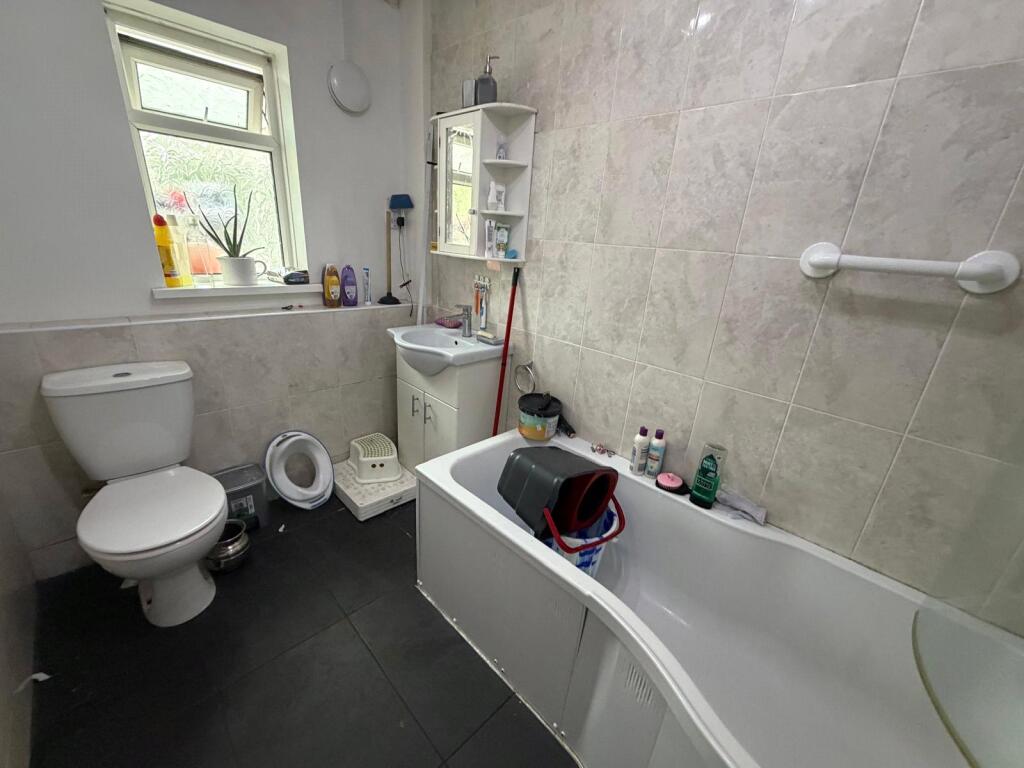 House in Birmingham, Warstock - View 5