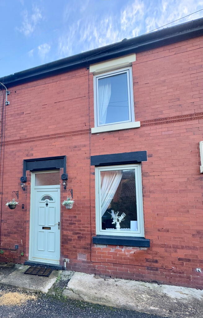 Main image of property: West View, Longton, Preston, PR4 5AH