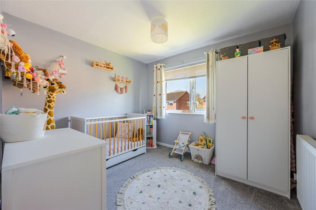 Apartment in Wolverhampton, Pendeford - View 6