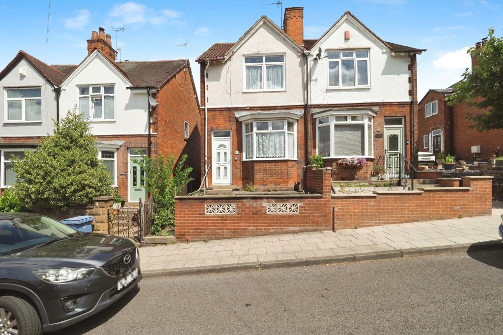 2-bed semi-detached on Appleton Street, Mansfield, NG20, £90,000