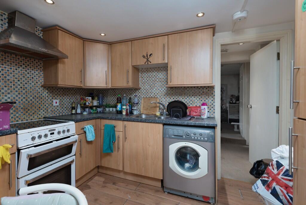 Cambridge Street, Scarborough photo 3