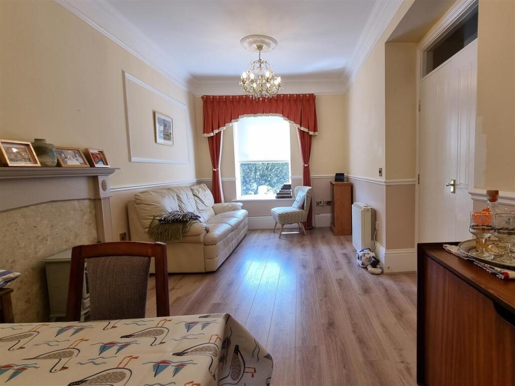Garden House, Boston Square, Hunstanton, Norfolk, PE36 photo 2