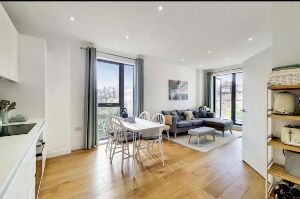 Main image of property: Waleorde Road, London, SE17