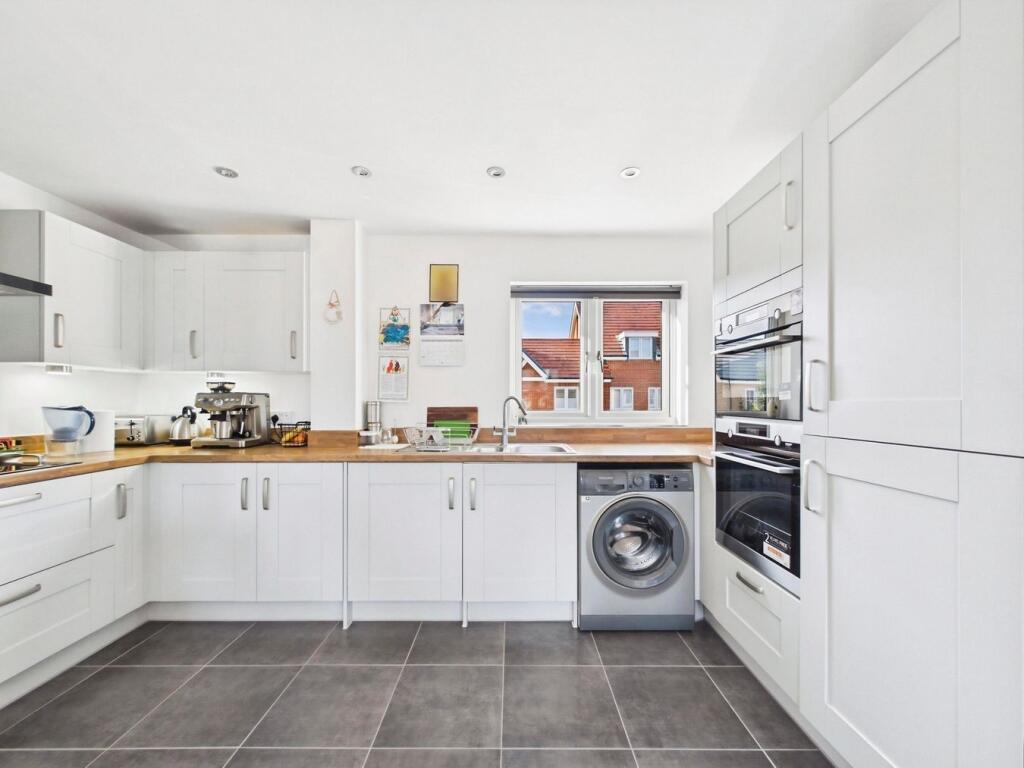 House in Southampton - View 3