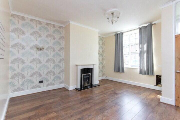 100, Wood Street, Bury, BL8 2QU, Bury photo 2