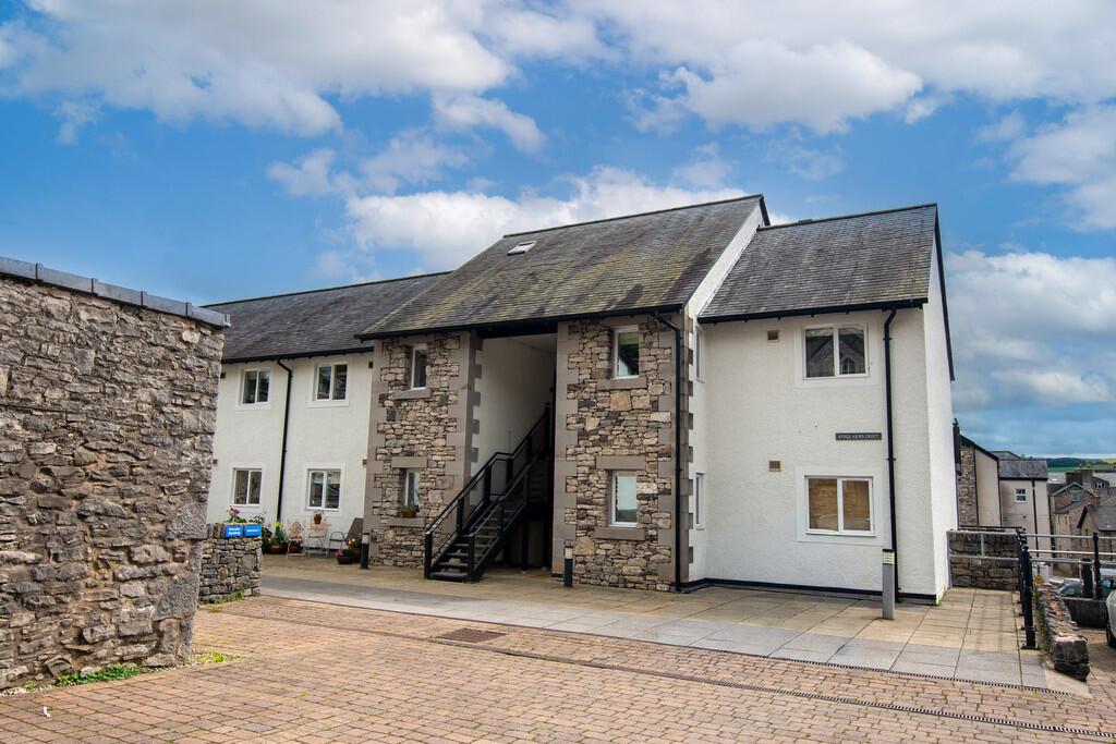Main image of property: 1 Kings Arm Croft, Kendal, Cumbria, LA9 4DG
