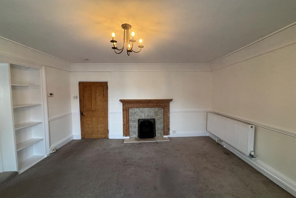 Apartment in Chichester, Midhurst - More