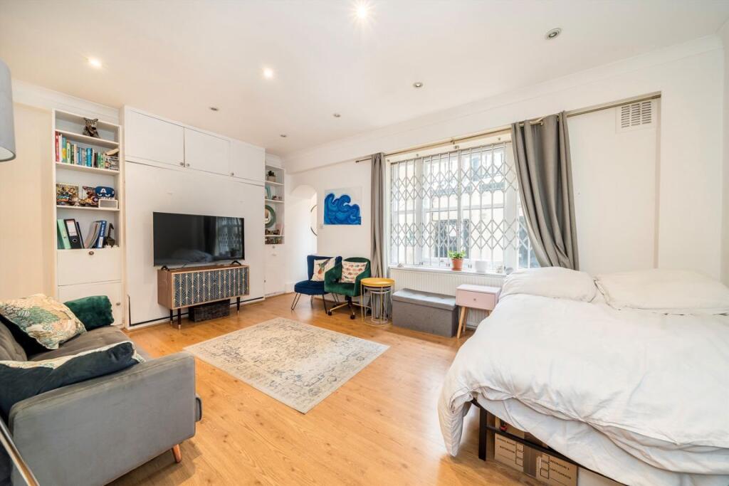 Apartment in London - View 3
