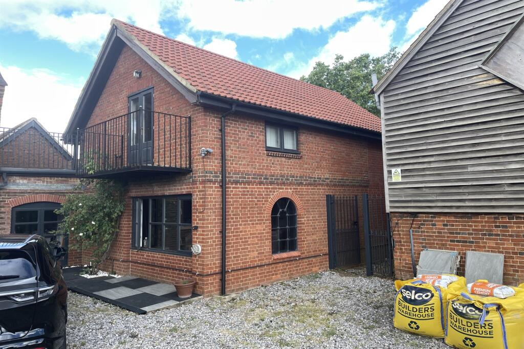 Main image of property: Between Twyford and Wargrave