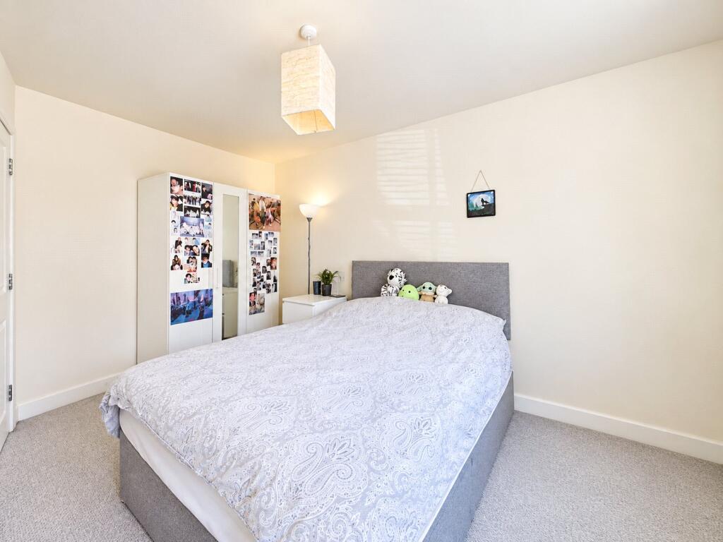 Apartment in Blunsdon St Andrew, Redhouse, St. Andrews - More