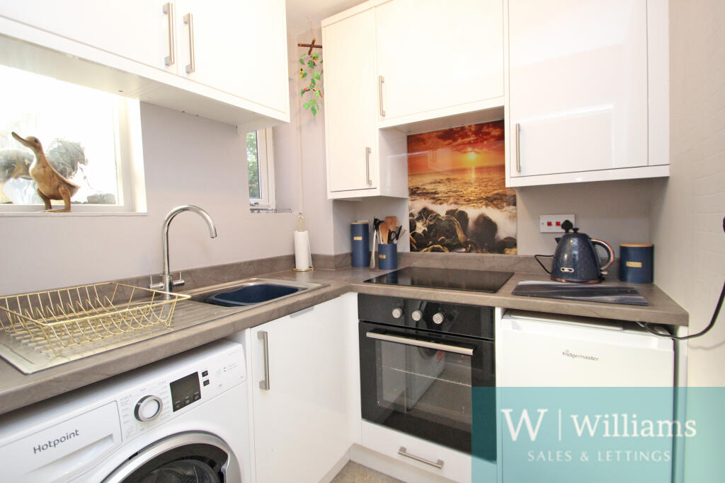 House in Wootton, Isle of Wight - View 5