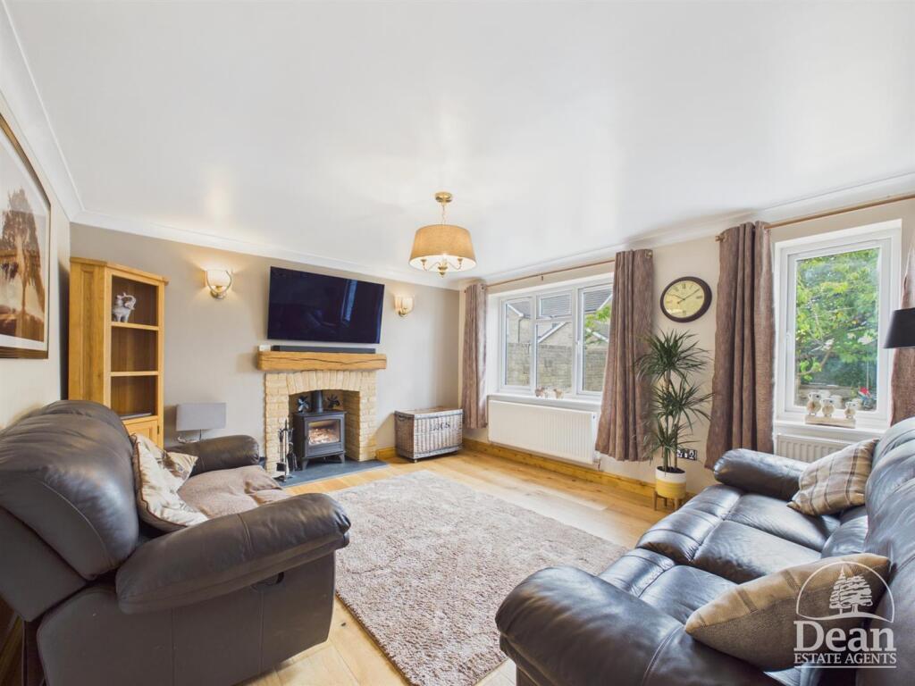 House in Forest of Dean, Coleford - More
