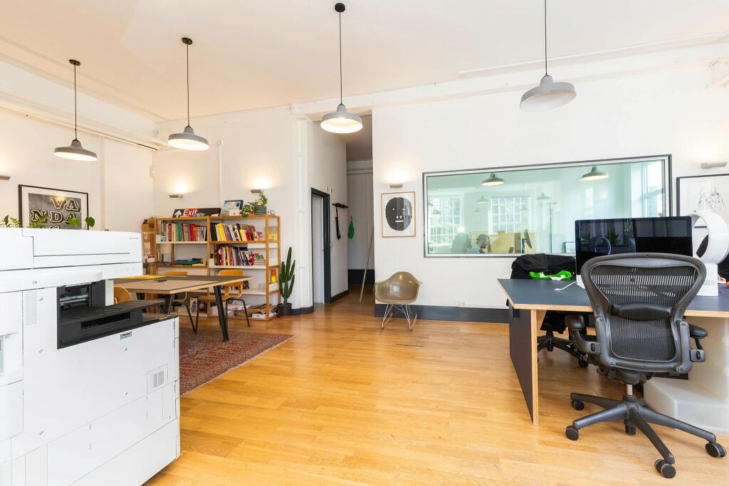 Canonbury Yard 23.jpg