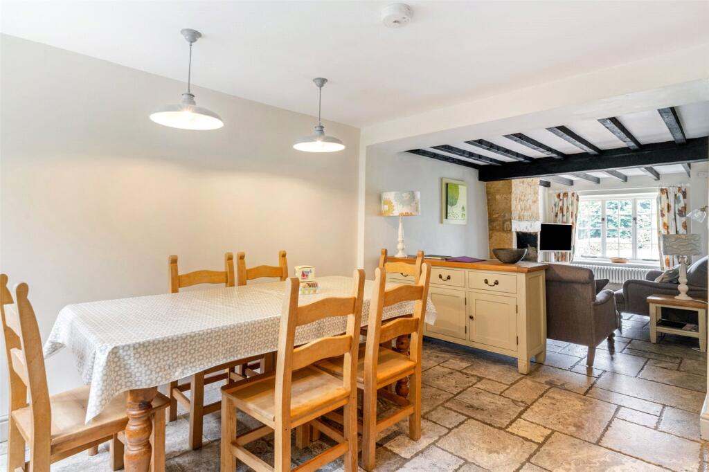 House in Worcester - View 4