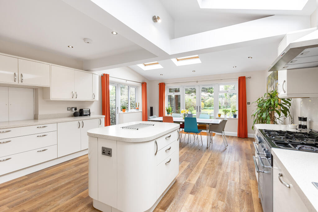 Additional image 3 of Highfield Avenue, Harpenden, AL5